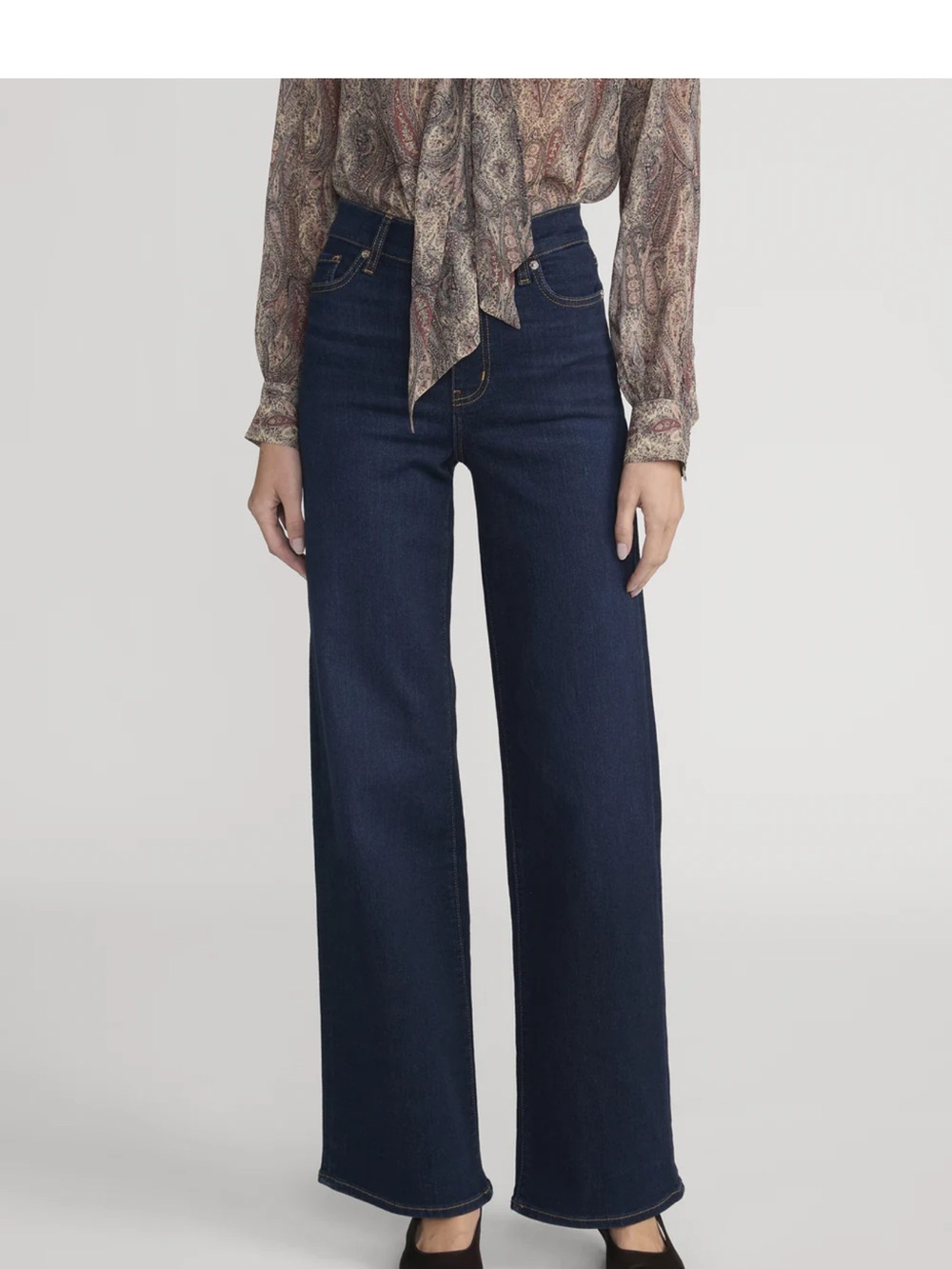 Frame Denim Dark Indigo Jeans with Tan Stitching
